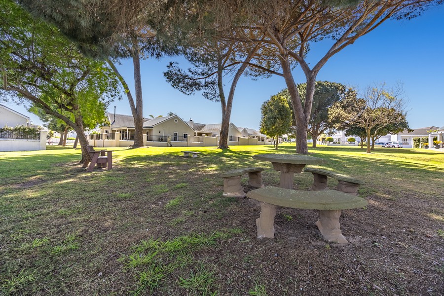 3 Bedroom Property for Sale in Zevenzicht Western Cape